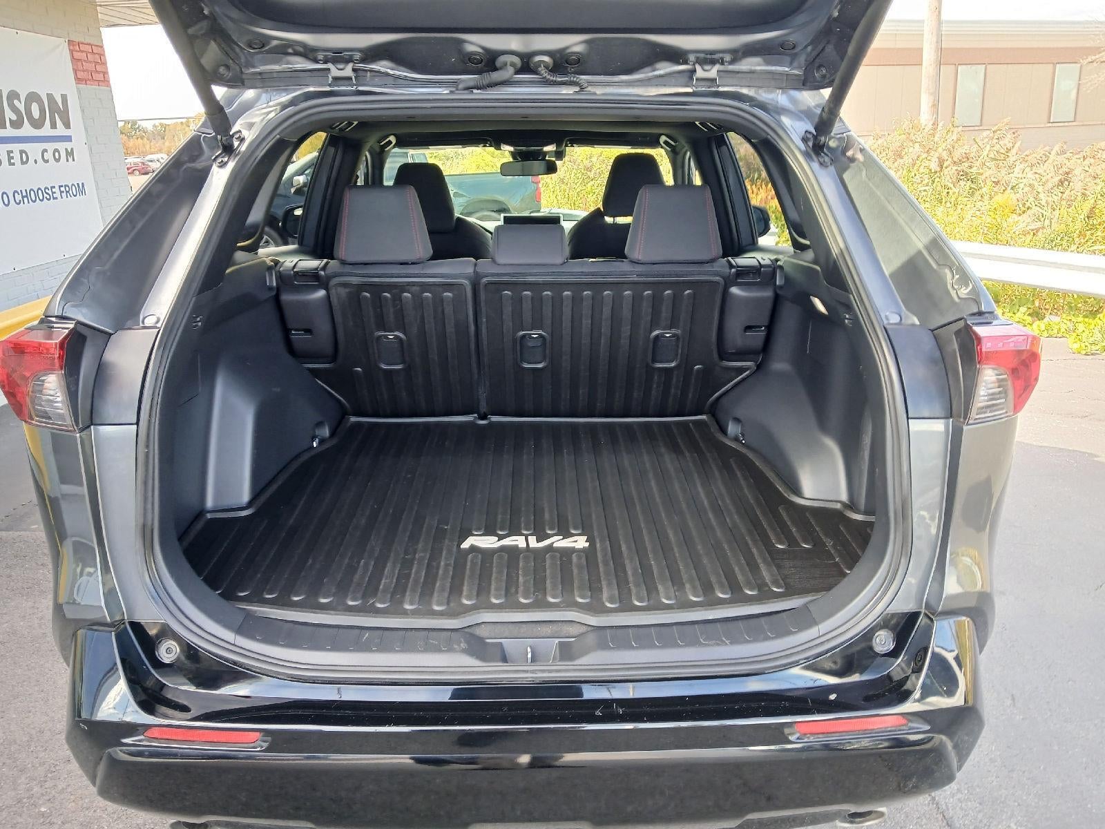 2024 Toyota RAV4 Prime SE