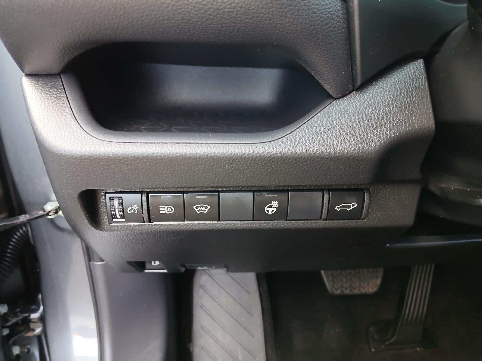 2024 Toyota RAV4 Prime SE