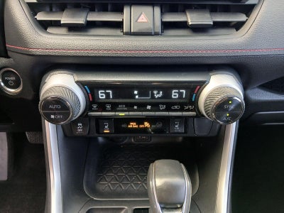 2024 Toyota RAV4 Prime SE