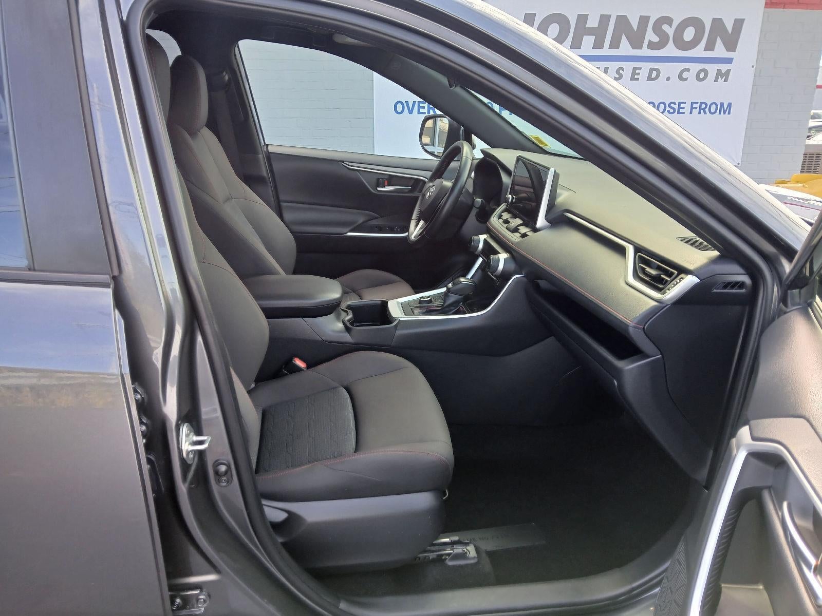 2024 Toyota RAV4 Prime SE