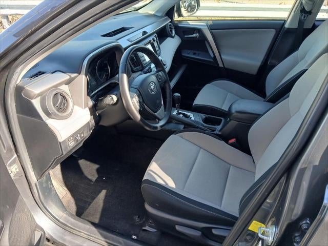 2017 Toyota RAV4 HYBRID XLE