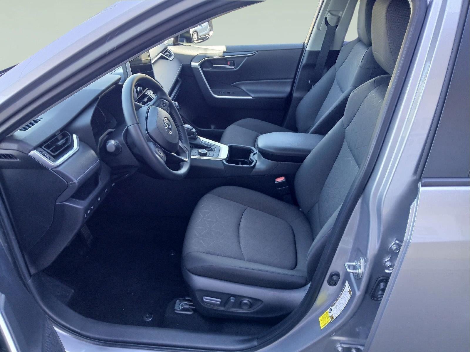 2025 Toyota RAV4 Hybrid Hybrid XLE