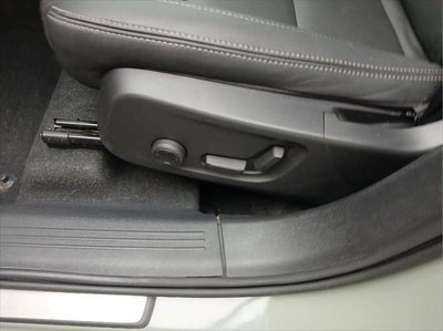 2025 Volvo XC40 Ultra Dark Theme