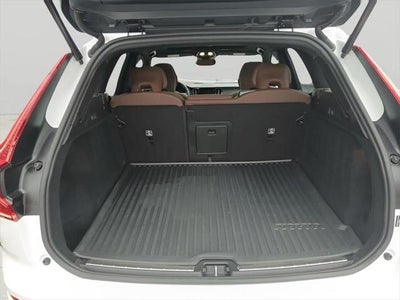 2025 Volvo XC60 Plus