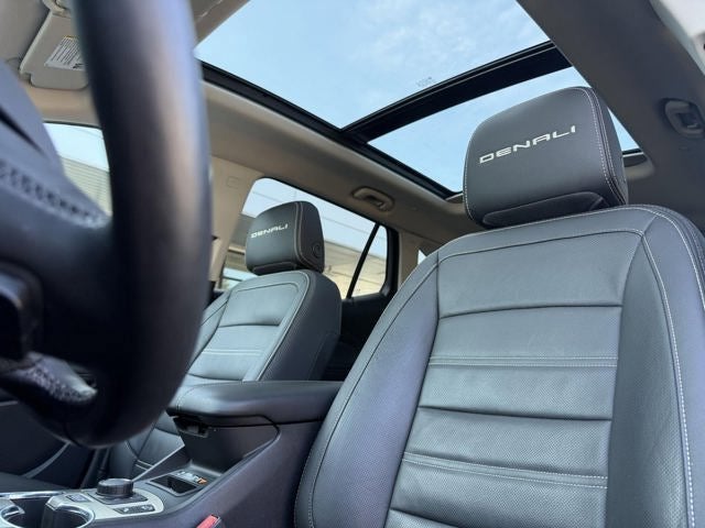2023 GMC Terrain Denali