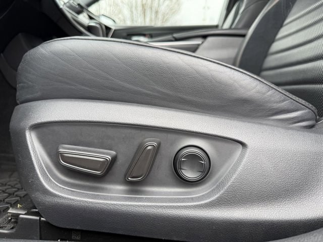 2019 Toyota Avalon SEDAN