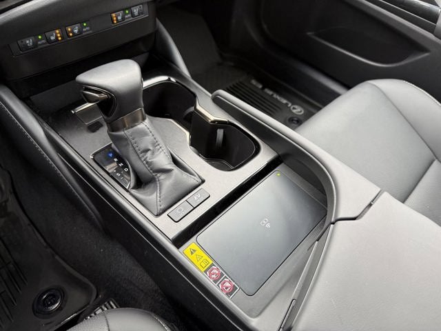 2024 Lexus ES 300h SEDAN