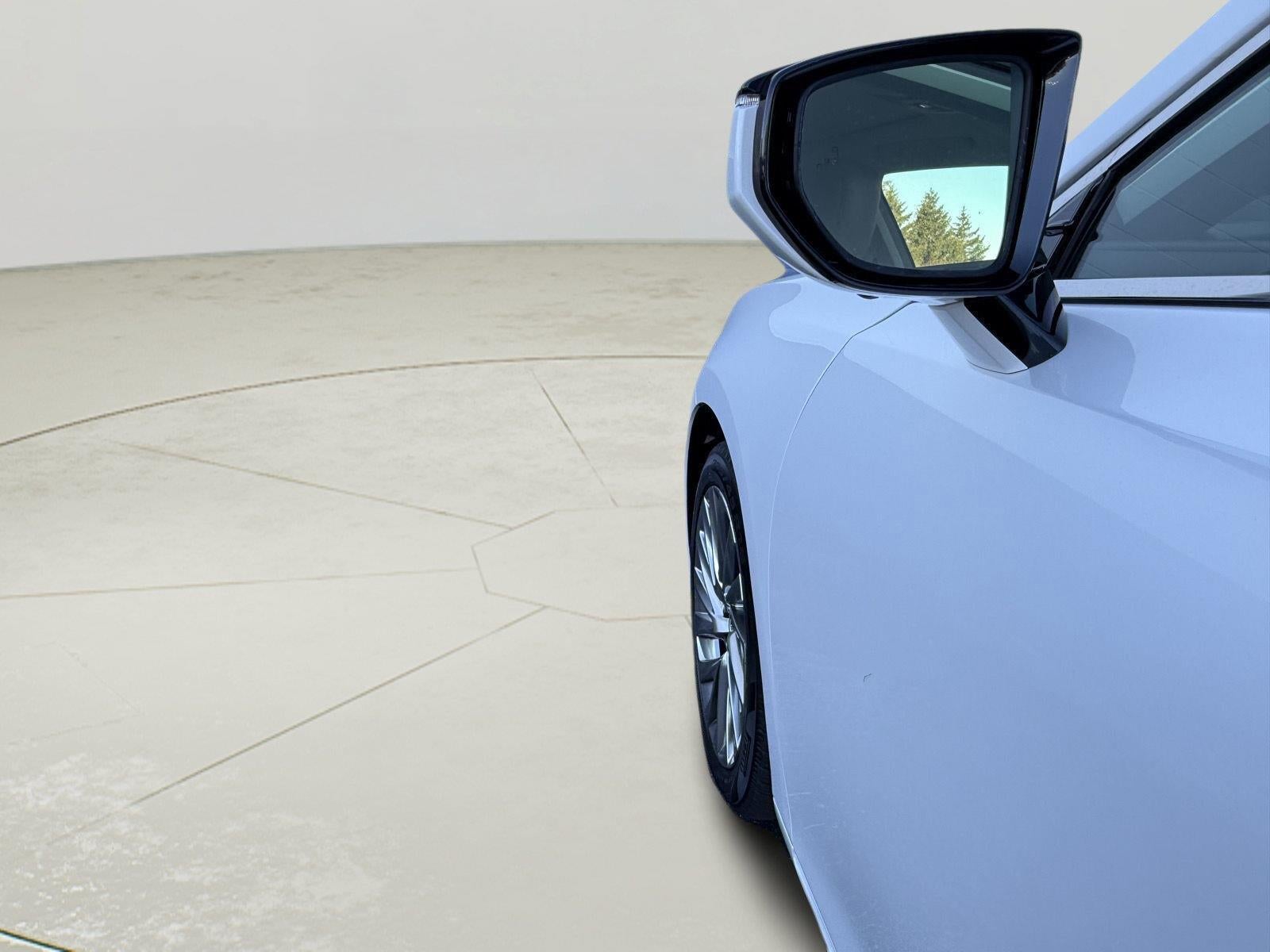 2023 Lexus ES 300h ULTRA LUXURY