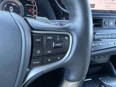 2023 Lexus ES 300h ULTRA LUXURY