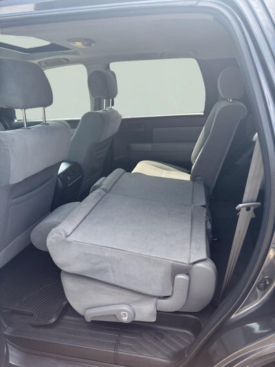 2016 Toyota Sequoia SR5