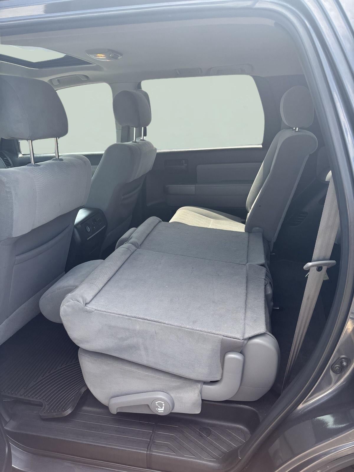 2016 Toyota Sequoia SR5