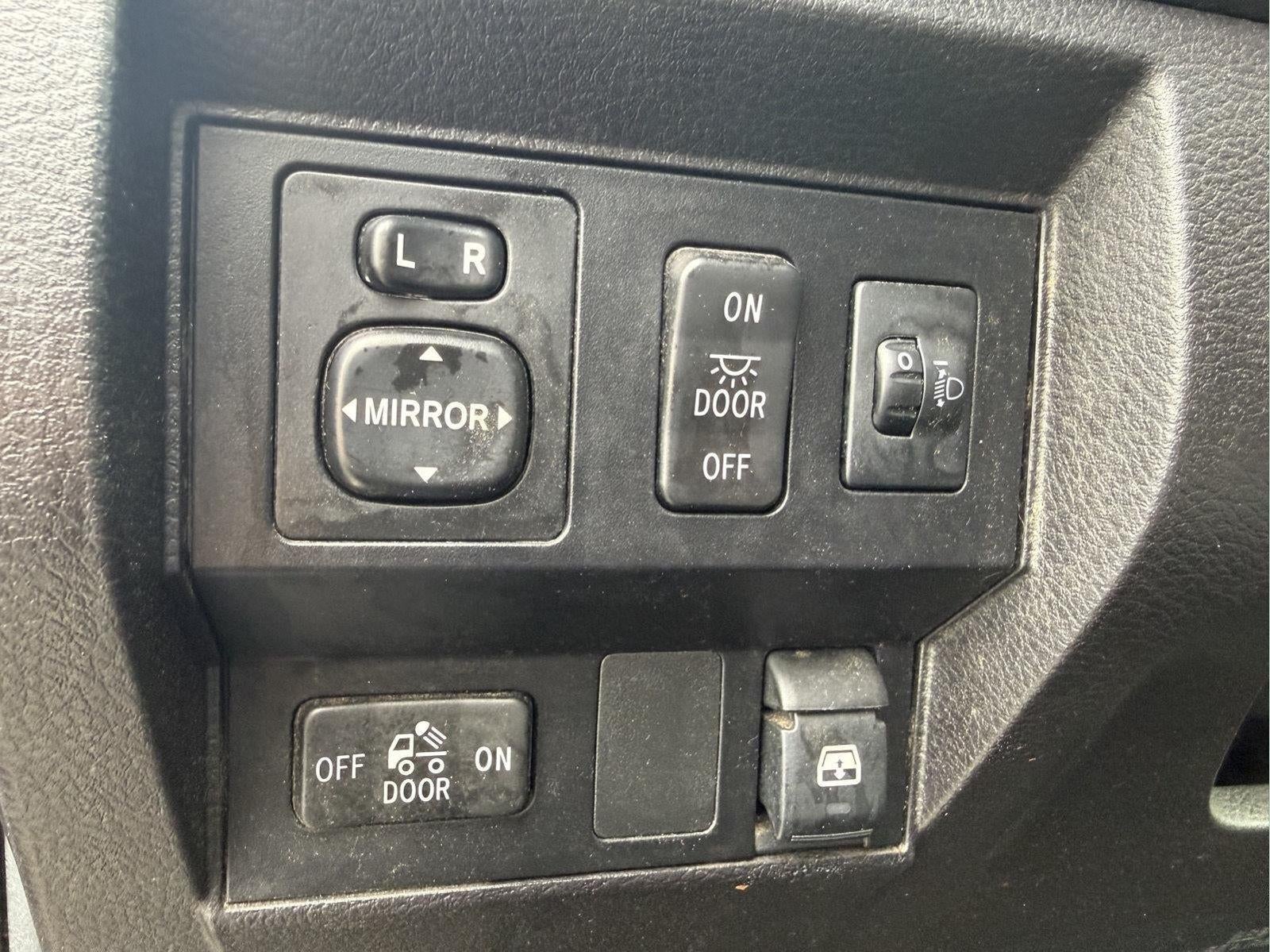 2016 Toyota Tundra SR5