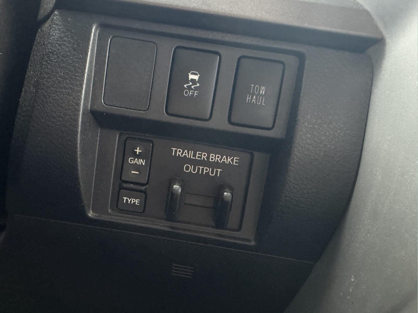 2016 Toyota Tundra SR5