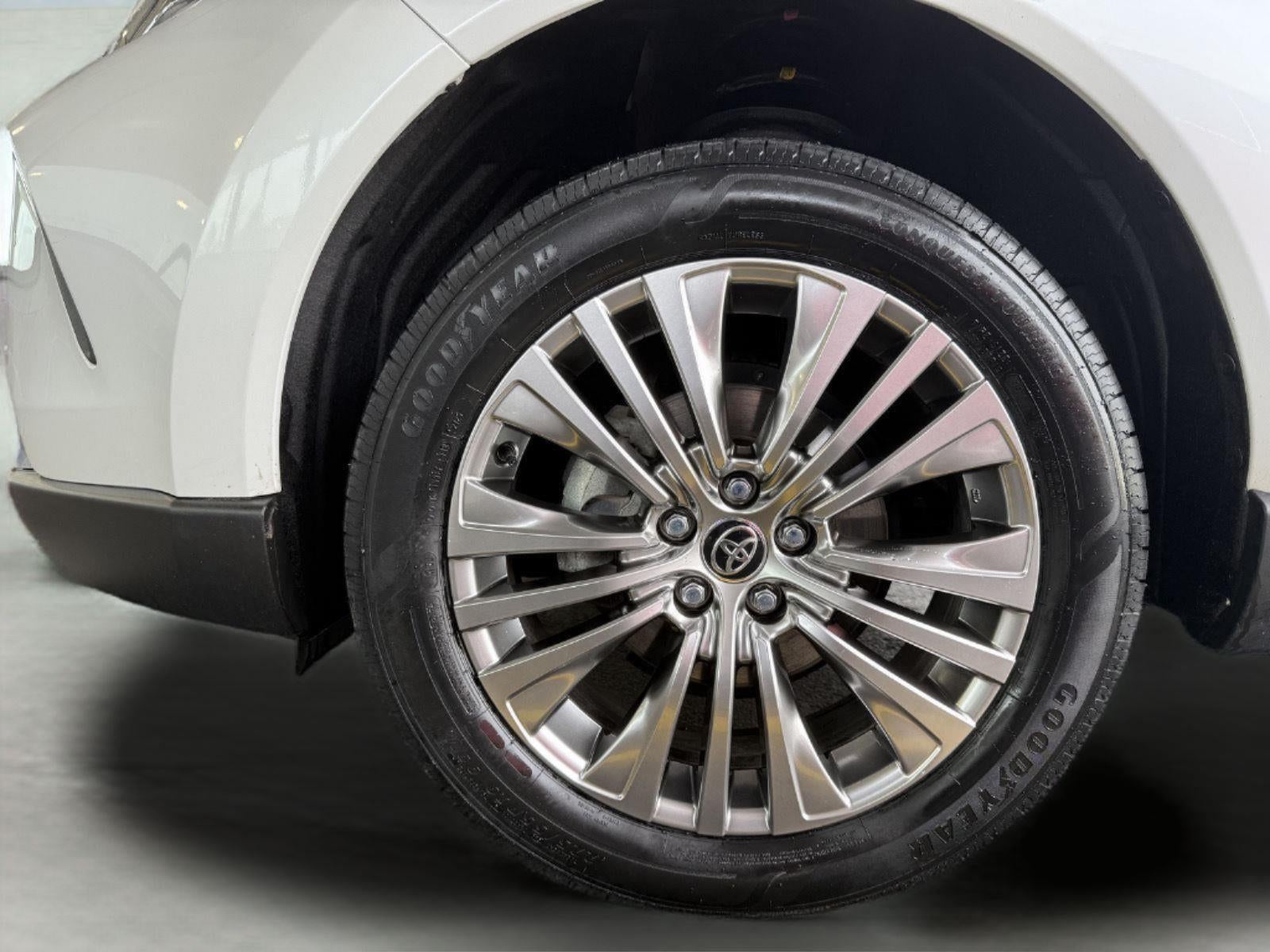 2023 Toyota Venza XLE