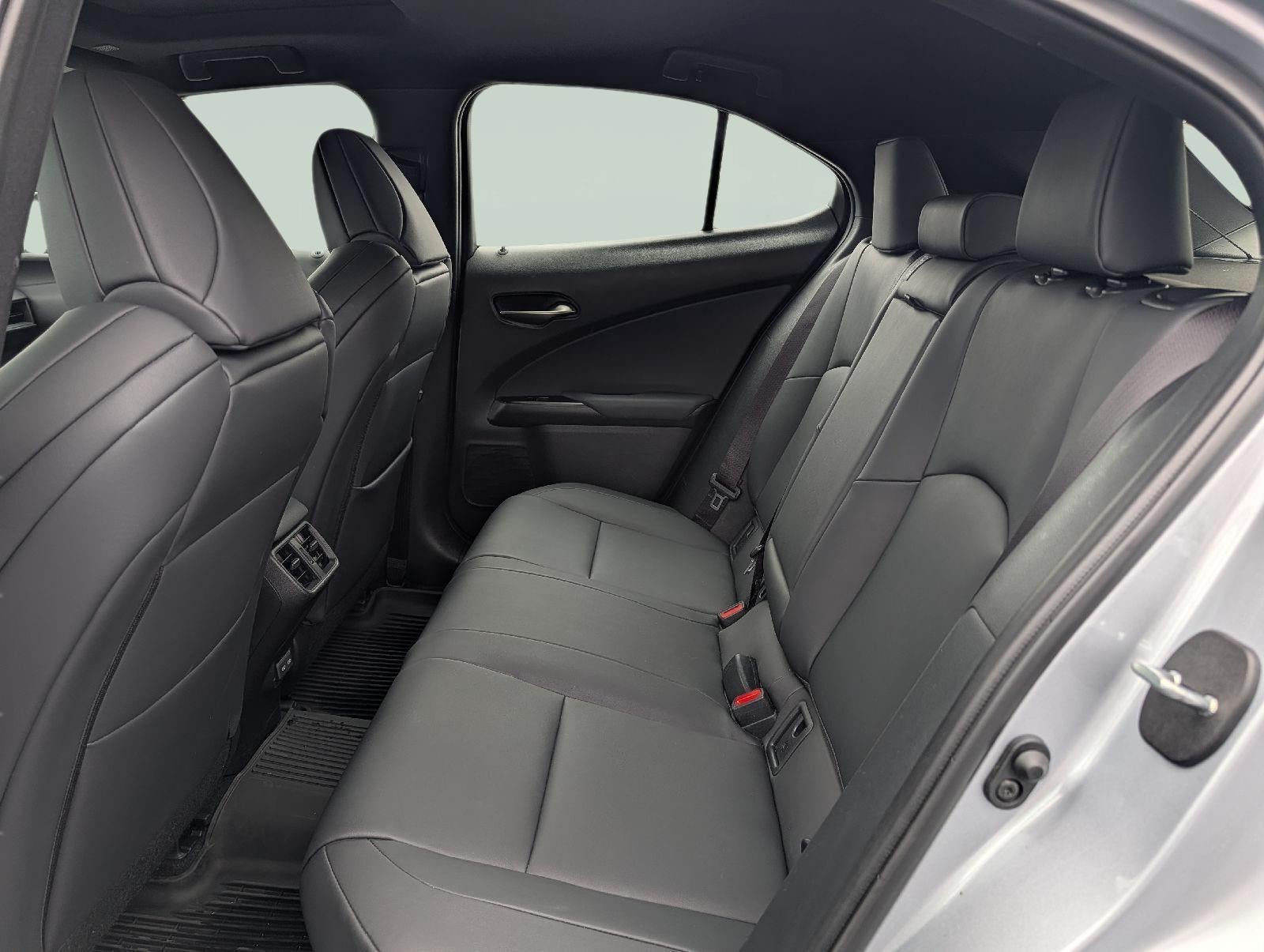 2023 Lexus UX UX 250h F SPORT Handling