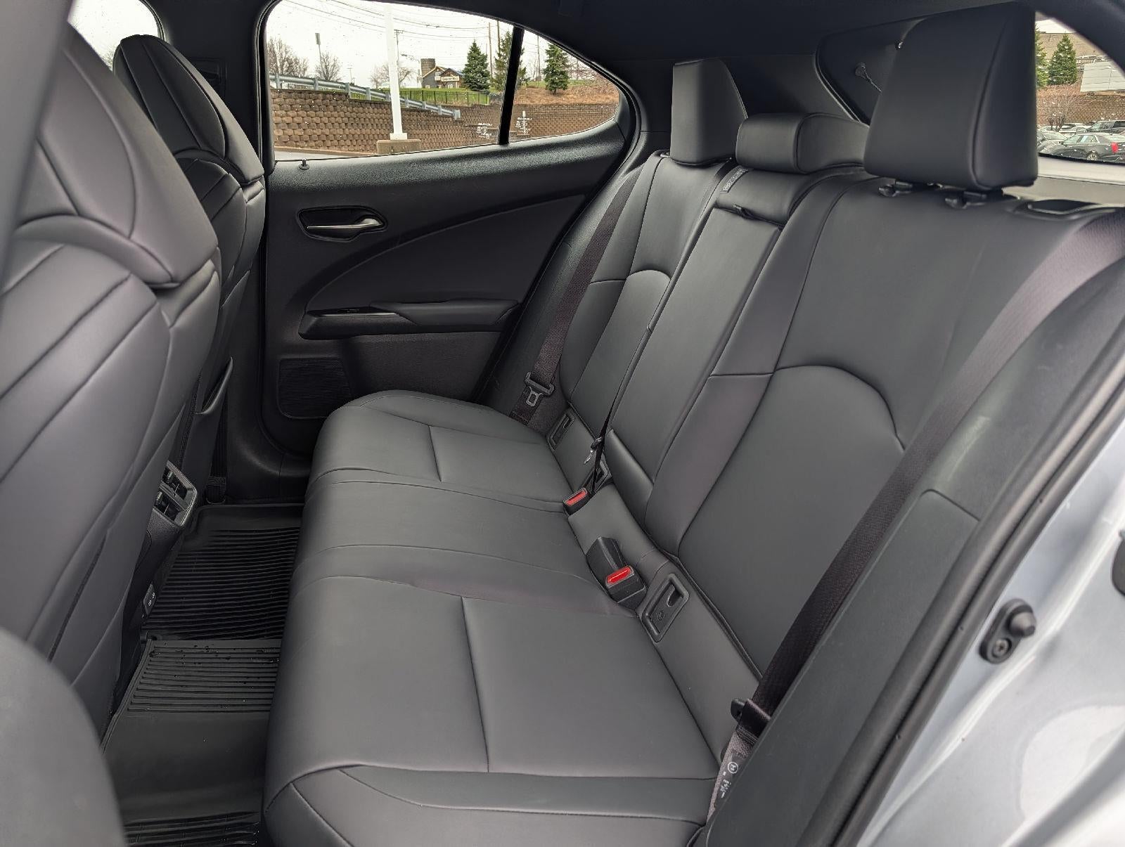 2023 Lexus UX UX 250h F SPORT Handling