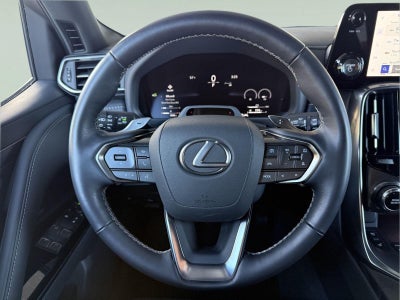 2025 Lexus LX 700h OVERTRAIL