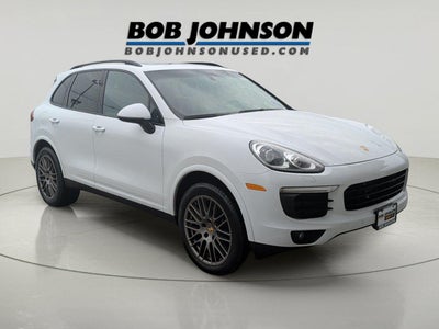 2017 Porsche Cayenne Platinum Edition