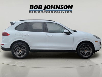 2017 Porsche Cayenne Platinum Edition
