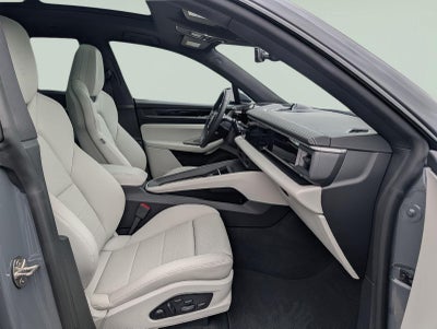 2025 Porsche Macan Electric 4
