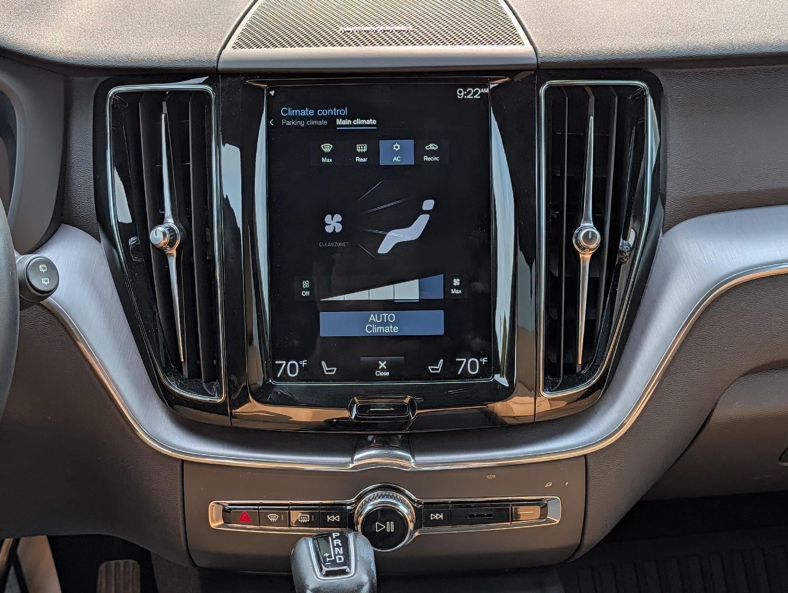 2020 Volvo XC60 Momentum