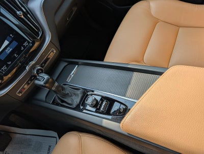 2020 Volvo XC60 Momentum
