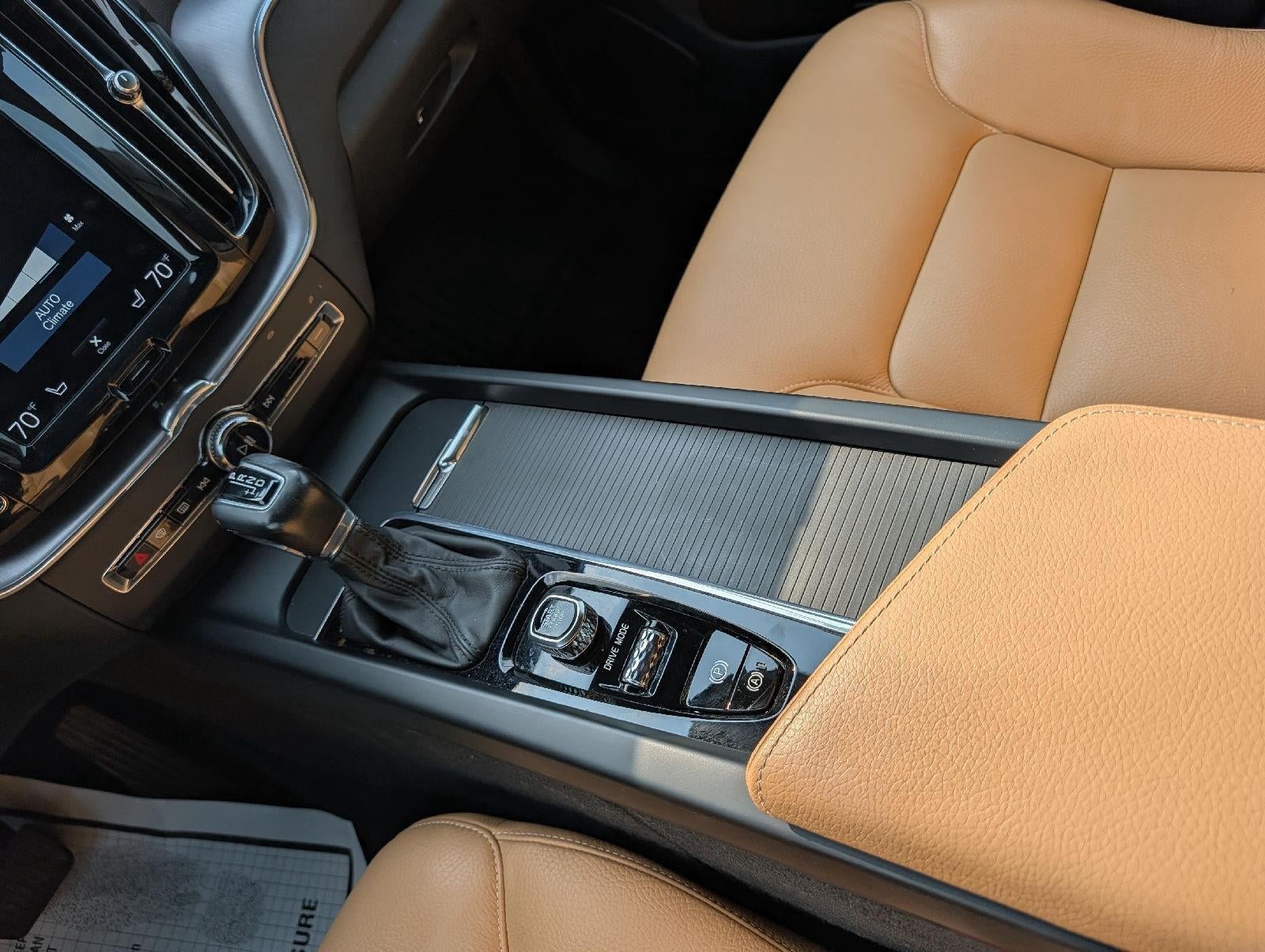 2020 Volvo XC60 Momentum
