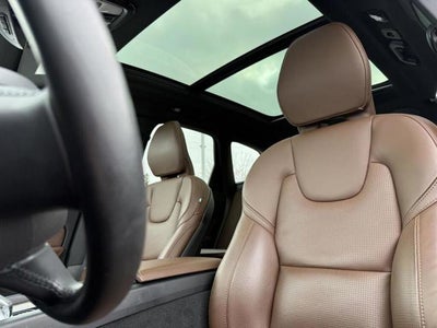 2022 Volvo XC60 Inscription
