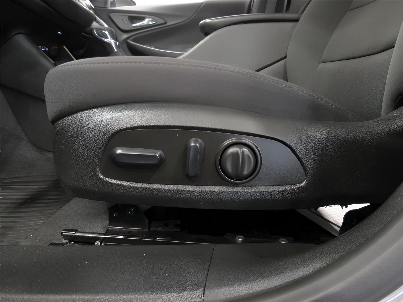 2022 Chevrolet Malibu RS