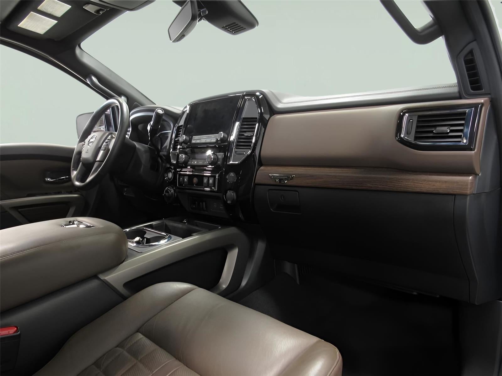 2023 Nissan TITAN Crew Cab Platinum Reserve 4x4