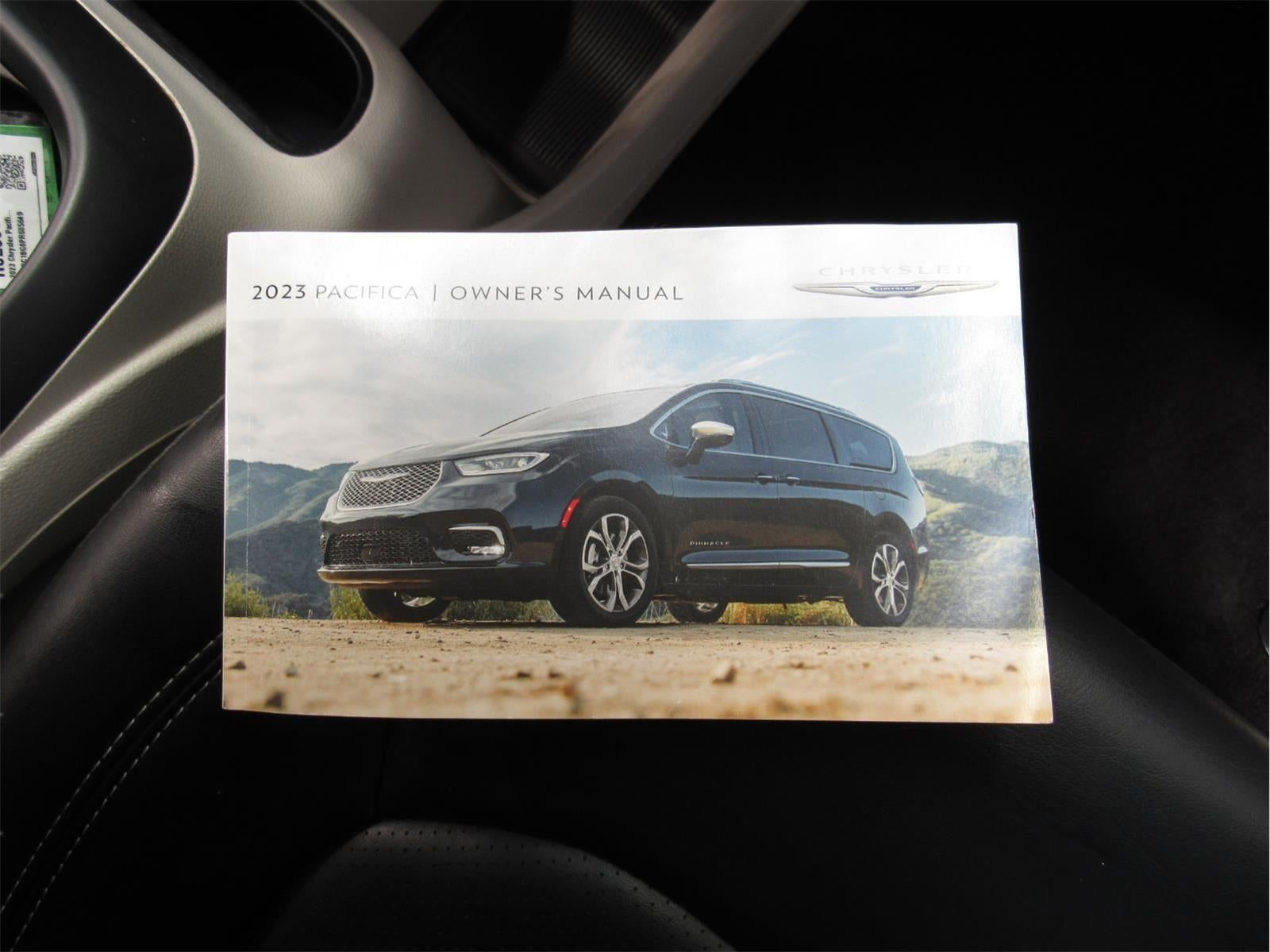 2023 Chrysler Pacifica Touring L