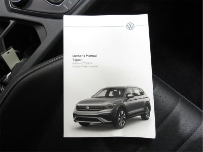 2023 Volkswagen Tiguan SE R-Line Black