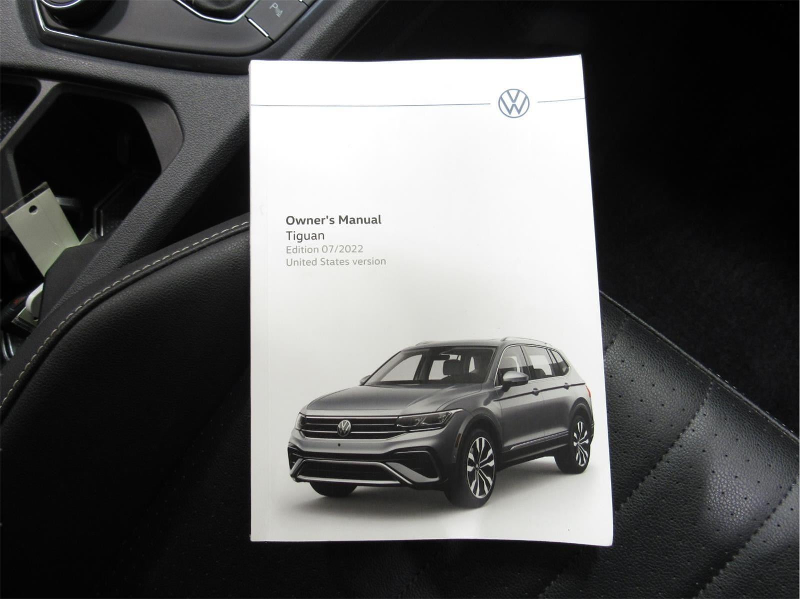 2023 Volkswagen Tiguan SE R-Line Black