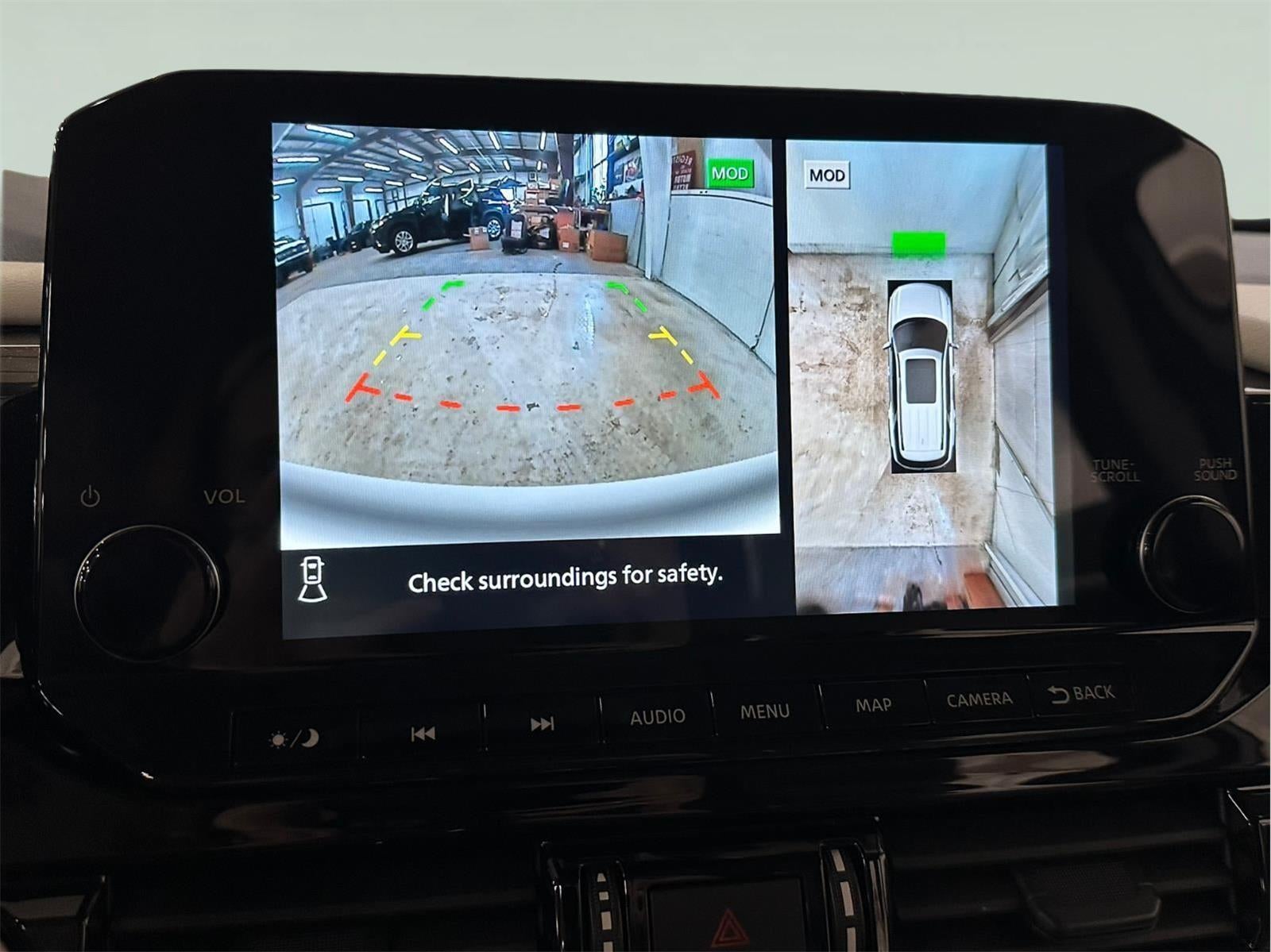 2024 Nissan Pathfinder SL 4WD