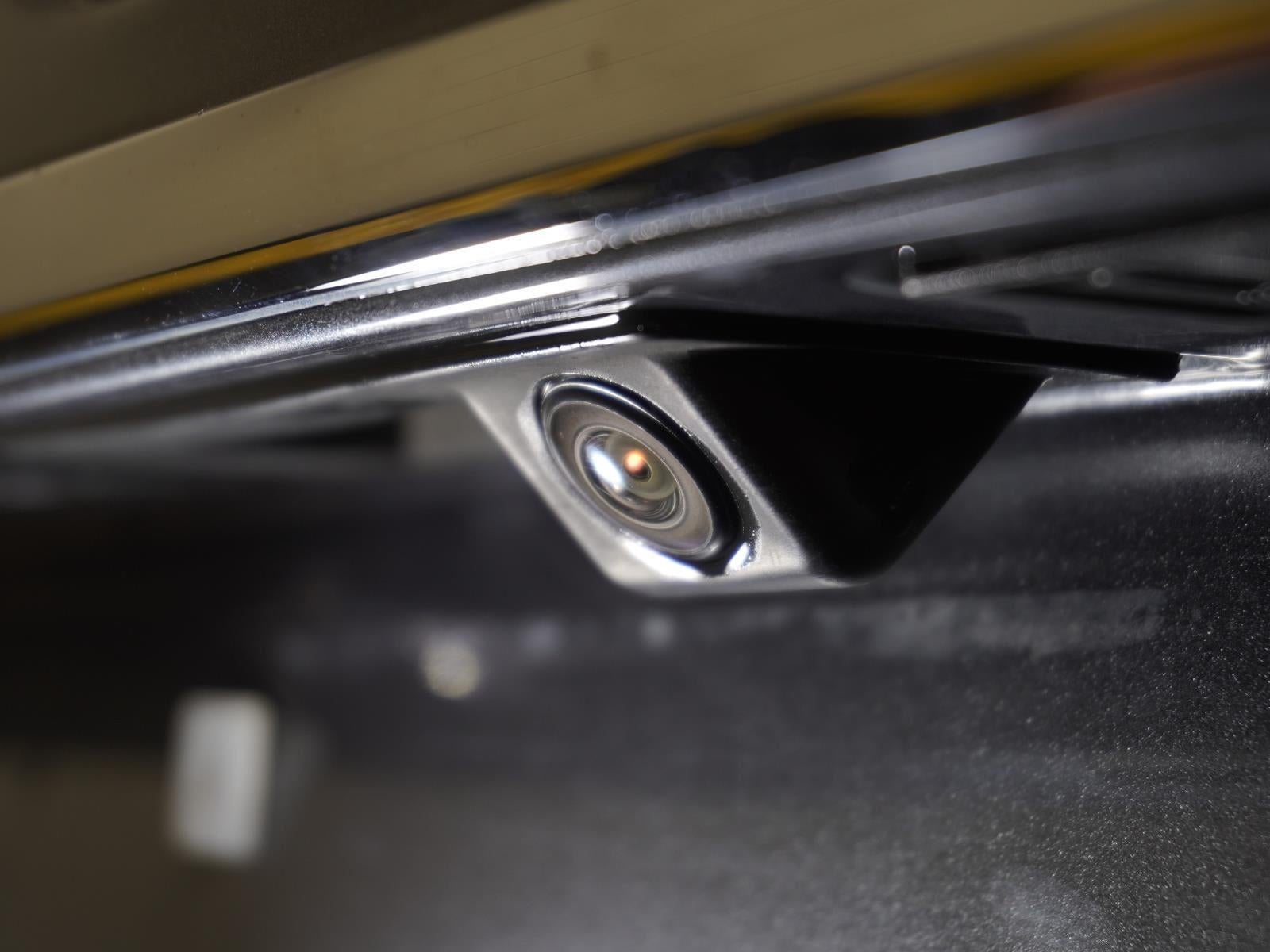 2018 Volkswagen Passat 2.0T SEL Premium