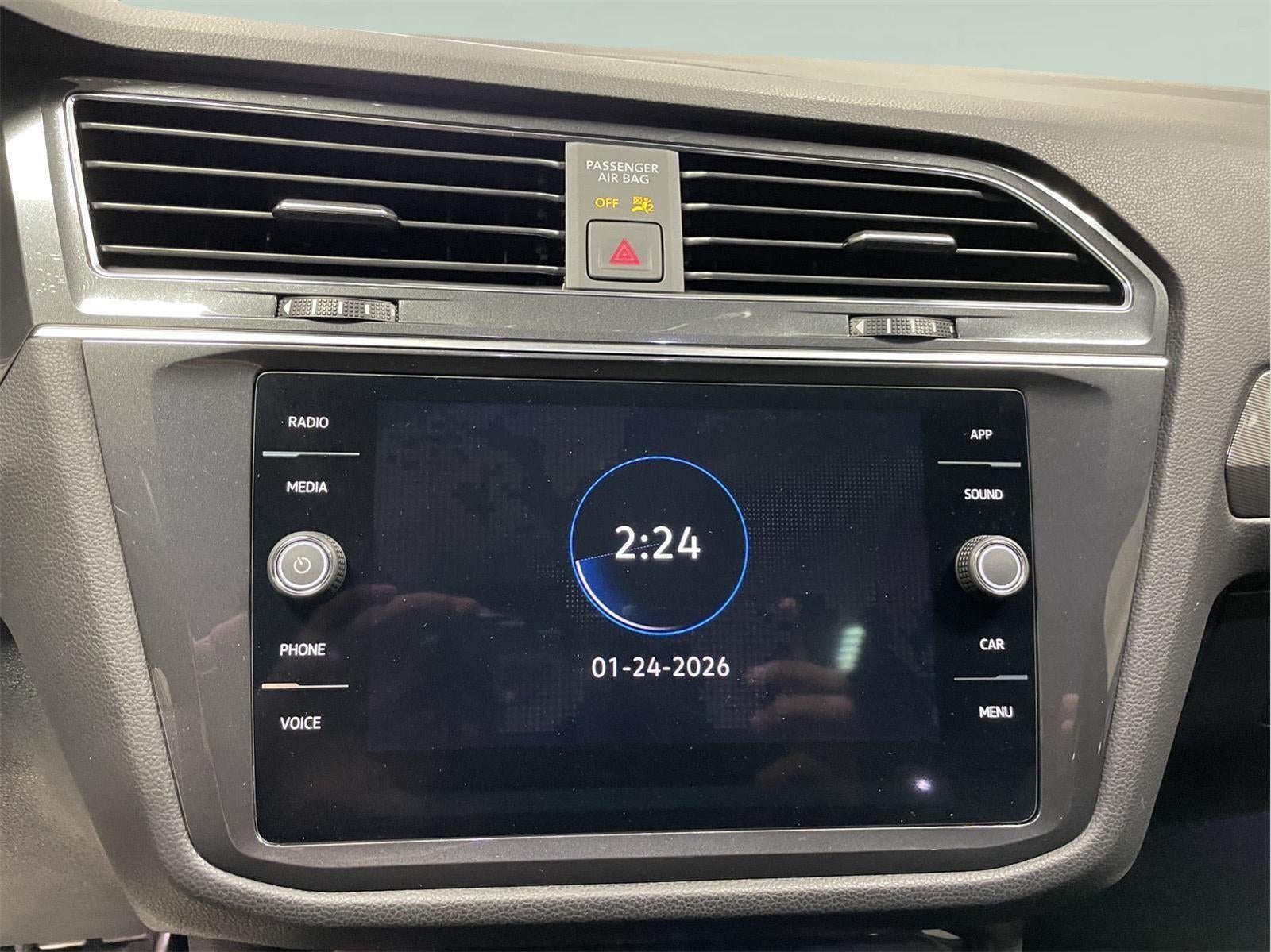 2023 Volkswagen Tiguan SE R-Line Black