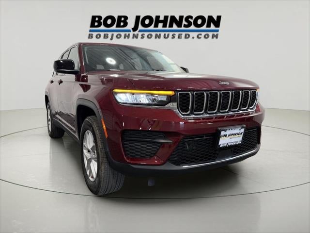 2023 Jeep Grand Cherokee Laredo 4x4