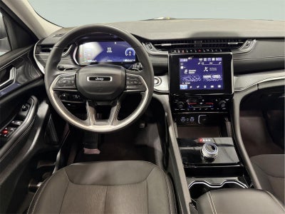 2023 Jeep Grand Cherokee L Laredo 4x4