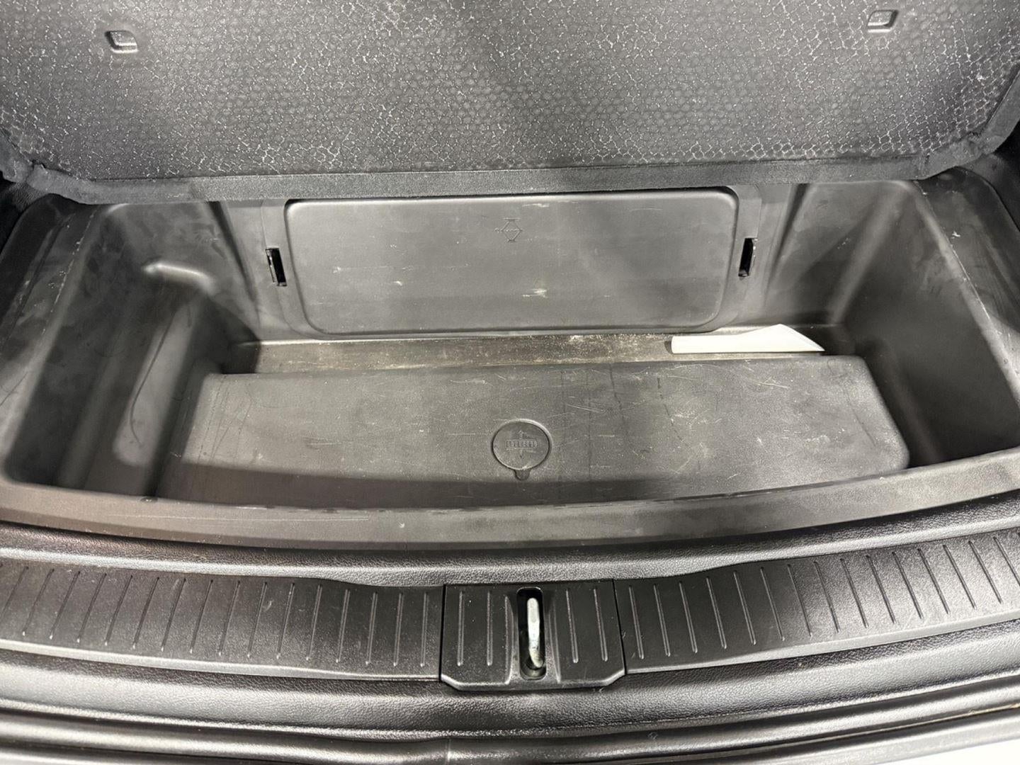 2023 Jeep Grand Cherokee L Laredo 4x4