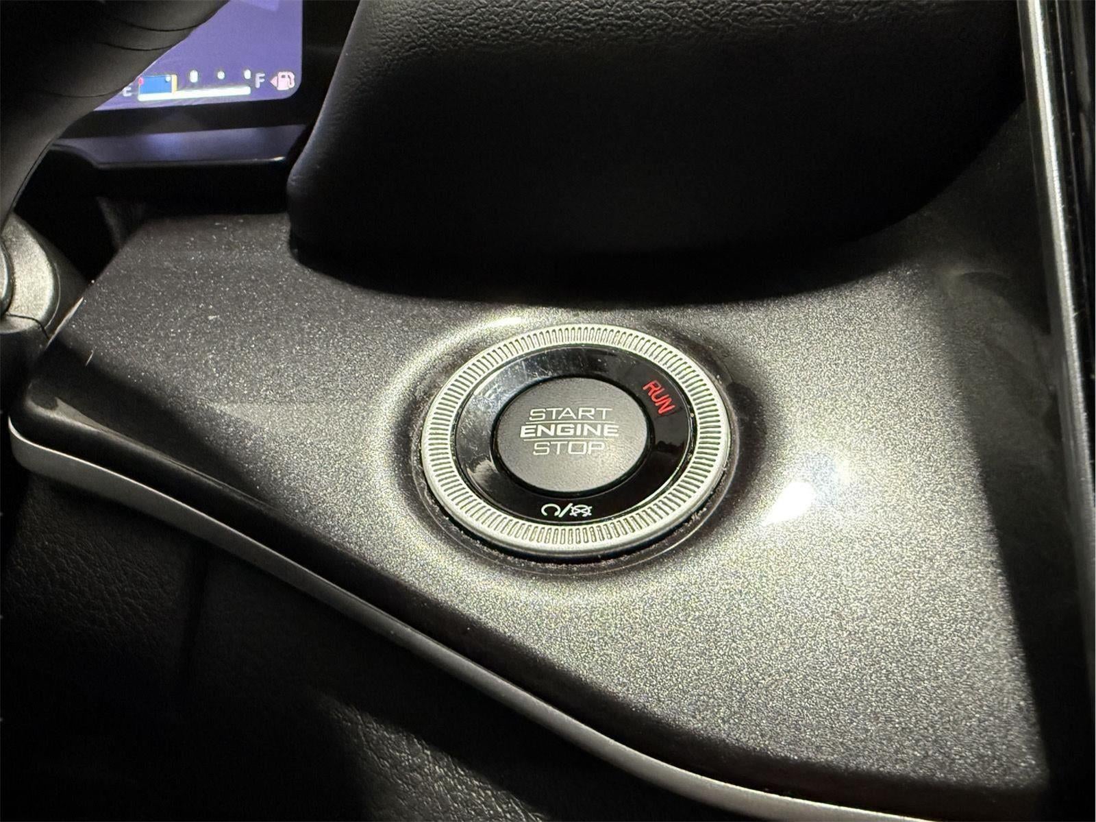 2023 Jeep Grand Cherokee L Laredo 4x4