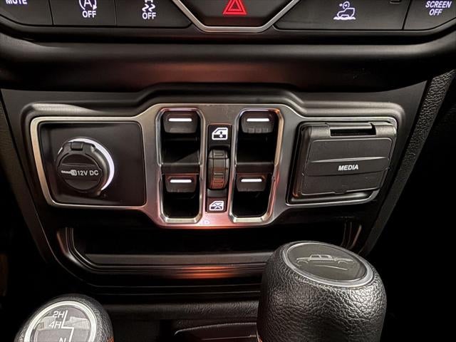 2023 Jeep Gladiator Overland 4x4