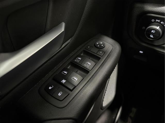 2023 RAM 1500 Tradesman Quad Cab 4x4 6'4' Box