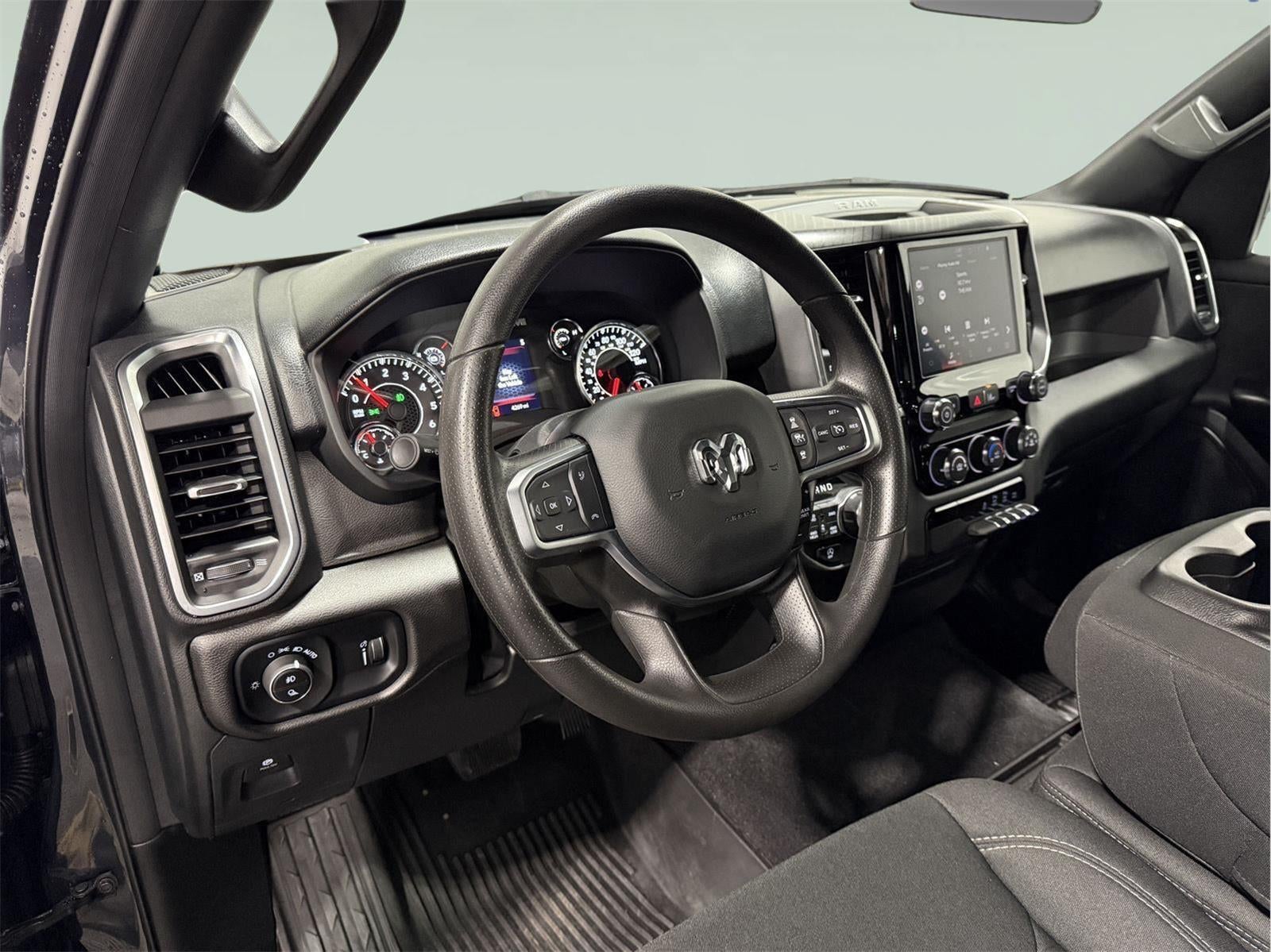 2025 RAM 1500 Big Horn Crew Cab 4x4 5'7' Box