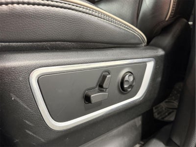 2021 RAM 1500 Laramie Crew Cab 4x4 6'4' Box