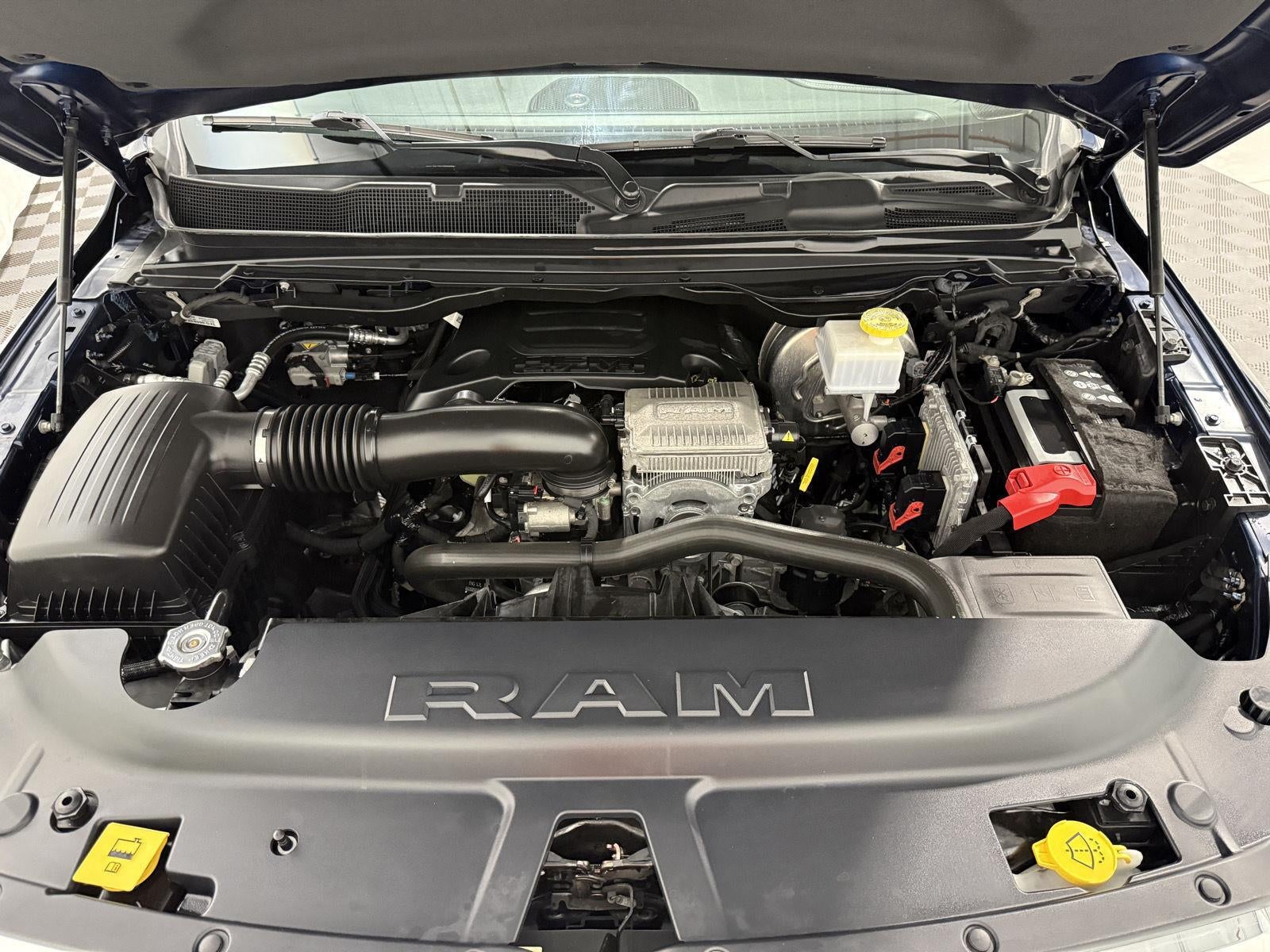 2021 RAM 1500 Laramie Crew Cab 4x4 6'4' Box