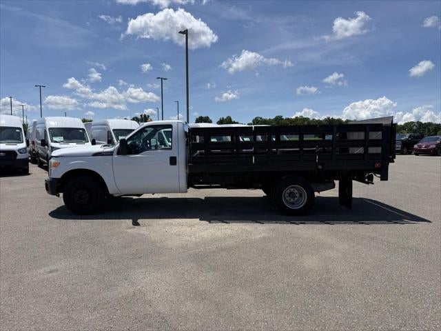 2015 Ford F-350 Chassis XL