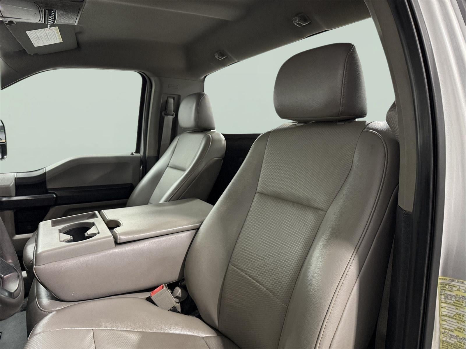 2018 Ford F-350 Chassis XL