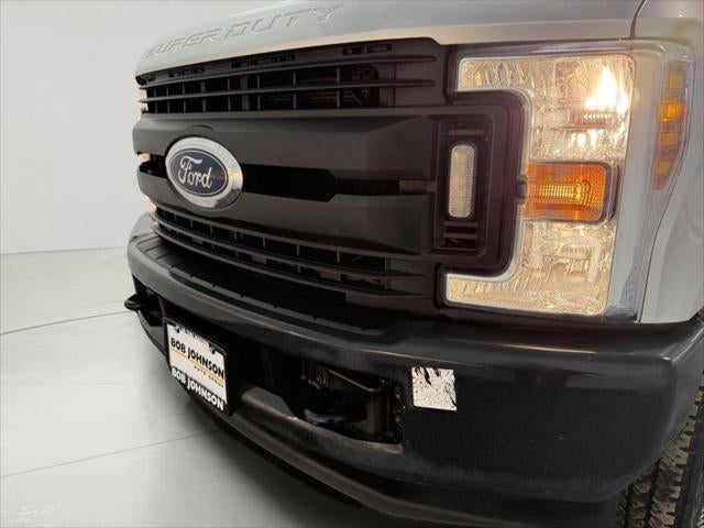 2018 Ford F-350 Chassis XL