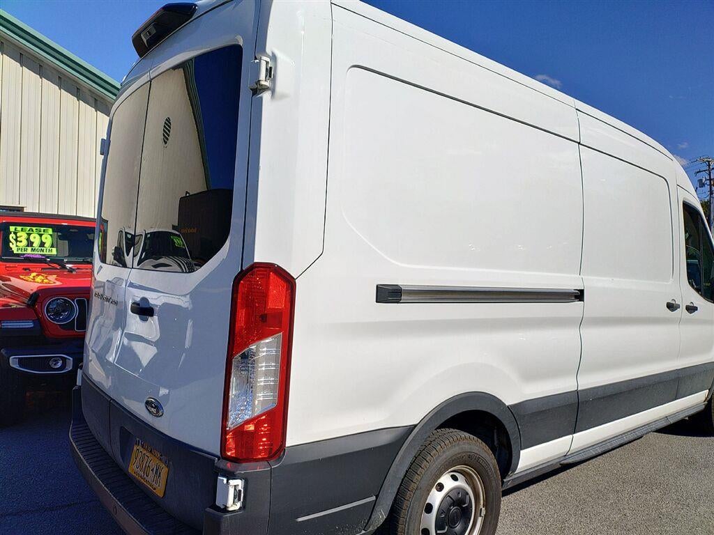 2023 Ford Transit-250 Cargo Van T-250 130' Med Rf 9070 GVWR RWD