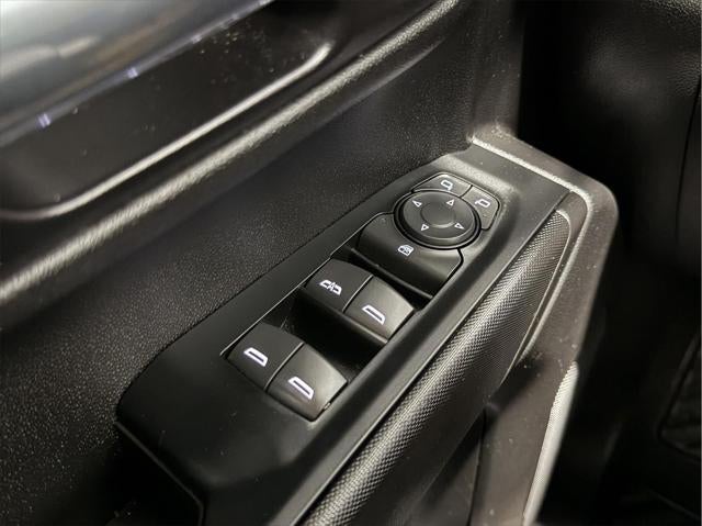 2023 Chevrolet Silverado 1500 4WD Crew Cab Short Bed Custom